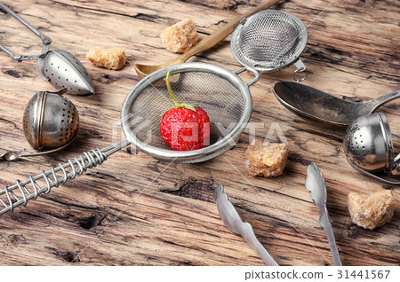 kitchen utensil for tea-drinking 31441567