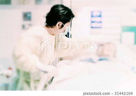 Patient relative taking care of the elder patient 31442104