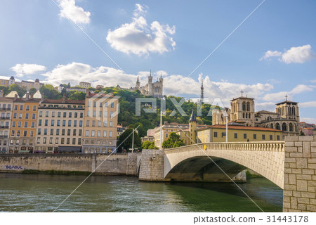 Street scenery of Lyon 31443178