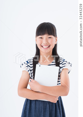 Elementary school student (tablet) Elementary school student (tablet) 31443259