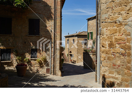 Alley in old town , Tuscany Italy 31443764