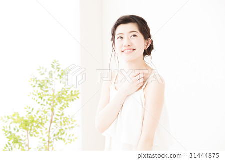 美容女性口腔護理護膚美容年輕女性美容 31444875