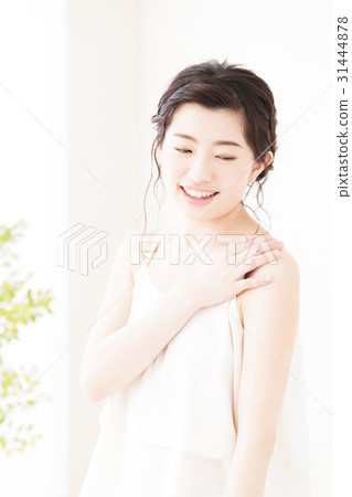 美容女性口腔護理護膚美容年輕女性美容 31444878