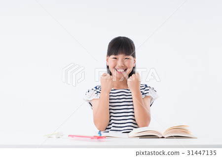 Elementary school student to study 31447135