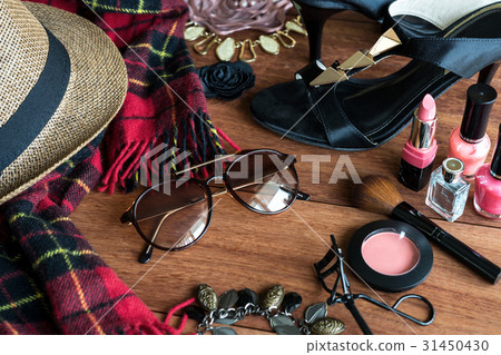 woman's dressing table with cosmetics set woman's dressing table with cosmetics set 31450430