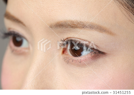 眼睛 31451255