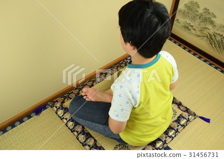 Boy's Zen meditation 31456731