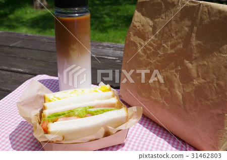 Sandwich and coffee latte Sandwich and coffee latte 31462803