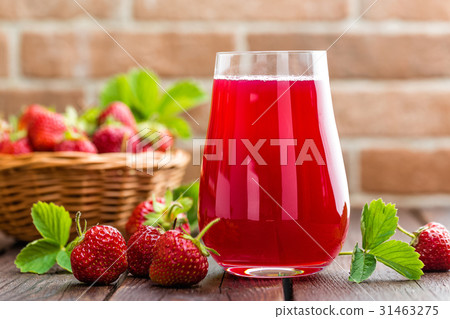 Strawberry juice Strawberry juice 31463275