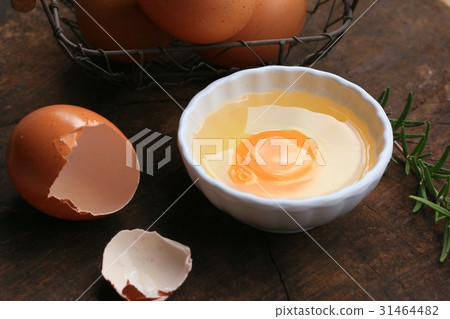 egg yolk egg yolk 31464482