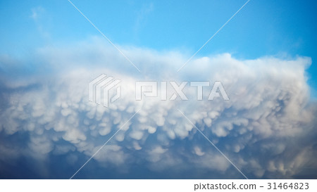 Milky cloud Milky cloud 31464823
