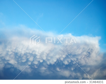 Milky cloud Milky cloud 31464831