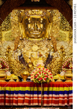 Big Golden Mahamuni Buddha statue in Mandalay Big Golden Mahamuni Buddha statue in Mandalay 31465461