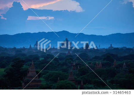 Pagoda landscape in the plain of Bagan, Myanmar  31465463