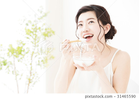 Beauty Yogurt Dairy Product Female Skin Care Beauty Young Women Beauty 31465590
