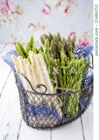 White and Green Asparagus in Basket 31466353