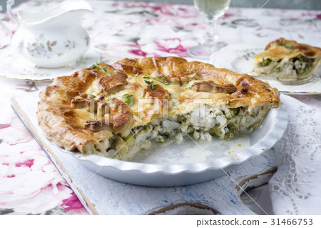 Pastilla with Fish and Green Asparagus 31466753