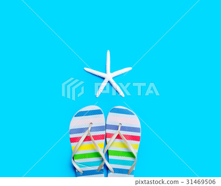 sandals and starfish 31469506