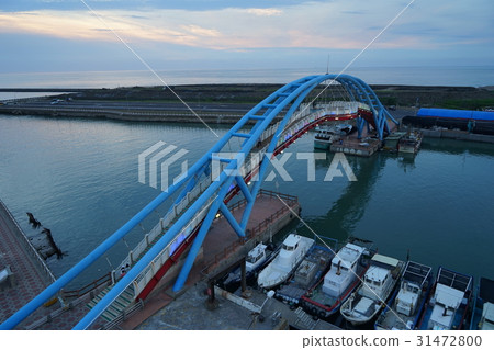 臺灣永安漁港彩虹橋 31472800