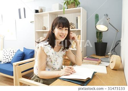 在家學習的一個少婦 31473133