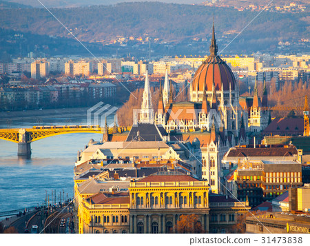 Huge dome of Hungarian Parliament Building - Huge dome of Hungarian Parliament Building - 31473838