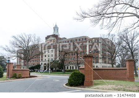 Johns Hopkins University Johns Hopkins University Johns Hopkins University Johns Hopkins University 31474408
