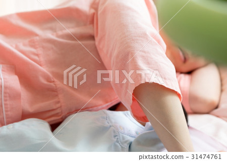 Baby breastfeeding with baby just after birth Mother born fetus infant baby girls private room baby baby blur 31474761