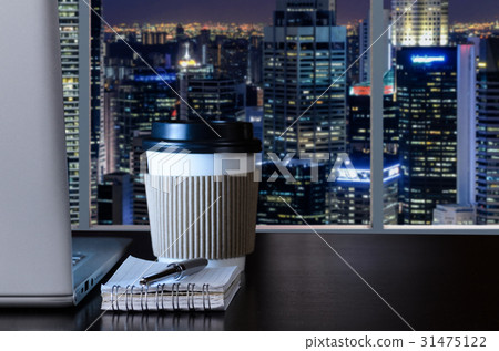 Work place with panoramic view 31475122