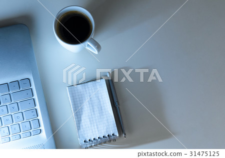 Evening work place and laptop Evening work place and laptop 31475125