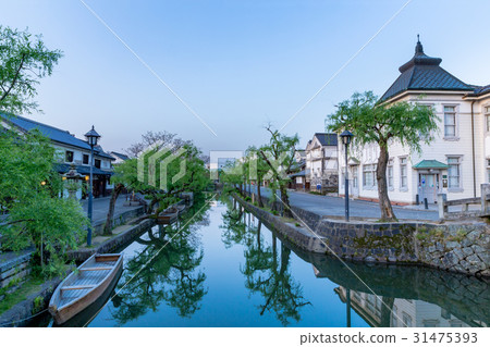 Morning of aesthetic area (Kurashiki city, Okayama prefecture) 31475393
