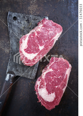 Dry Aged Entrecote Steak on old Metall Sheet 31476033