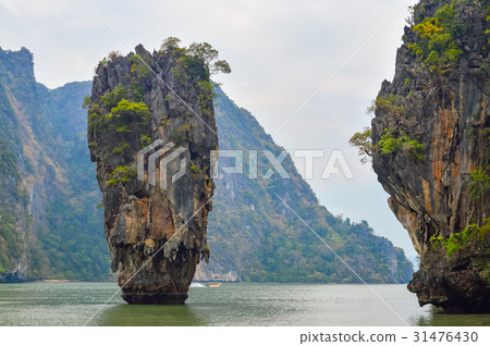 Thailand, Krabi. James Bond Island in Phang Nga Ba 31476430