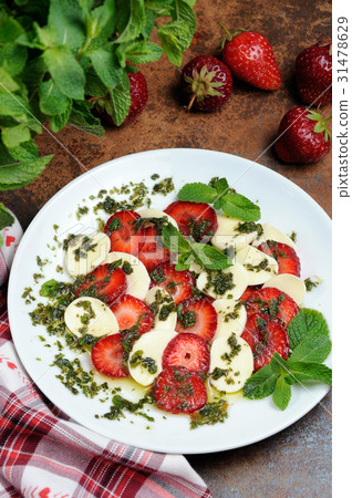 Strawberry caprese with mozzarella Strawberry caprese with mozzarella 31478629