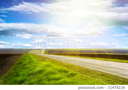 Highway on a clear sunny day 31479226