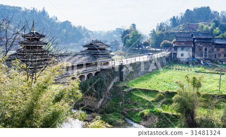view of Fengyu Bridge and gardens in Chengyang 31481324