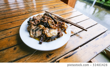 portion of chicken with mushrooms on plate portion of chicken with mushrooms on plate 31481428