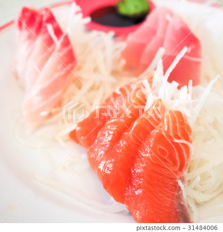 生魚片 31484006