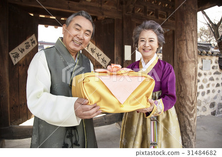 Hanbok,Nobubu,Namsangol Hanok Village,Jung-gu,Seoul Hanbok,Nobubu,Namsangol Hanok Village,Jung-gu,Seoul 31484682