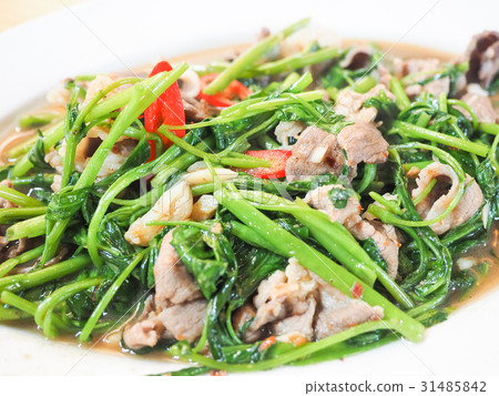 炒羊肉 31485842