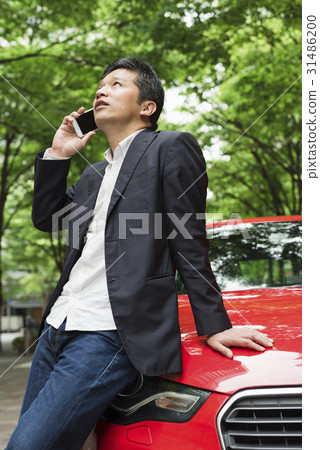 偶然中間商人紅色汽車 31486200