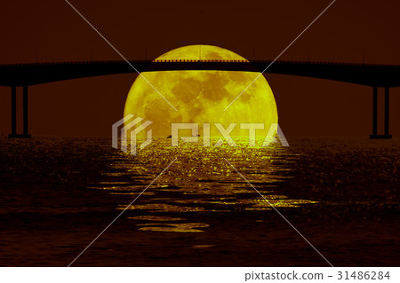 moon over night water moon over night water 31486284