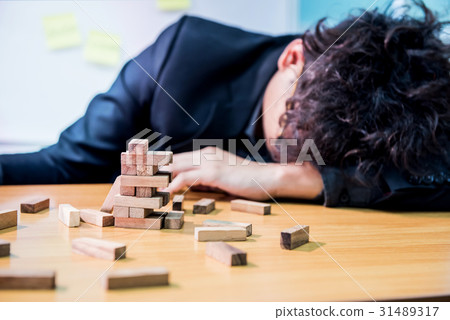 businessman, fail and unsuccessful, game building businessman, fail and unsuccessful, game building 31489317