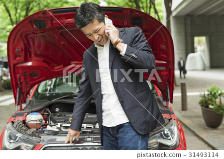 Car trouble middle businessman Car trouble middle businessman 31493114