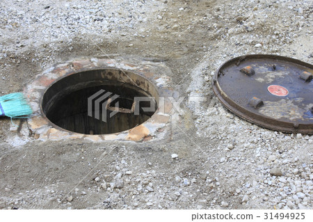 Manhole of road construction 31494925
