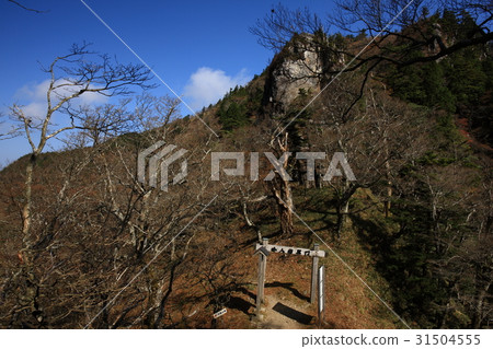 從奧米山出發 從奧米山出發 31504555