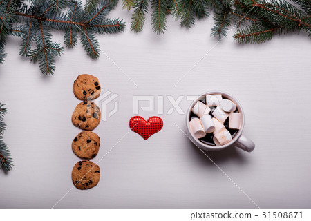 Ceramic Mug coffee, chocolate chip cookies 31508871