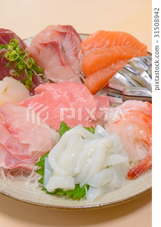 Assortment of delicious sashimi 31508942