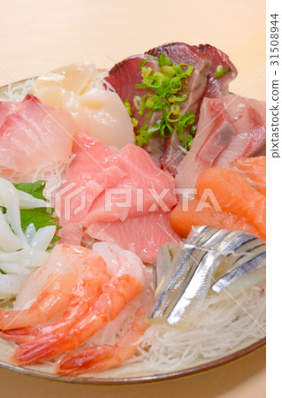Assortment of delicious sashimi Assortment of delicious sashimi 31508944