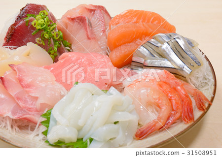 各種各樣的美味生魚片 31508951
