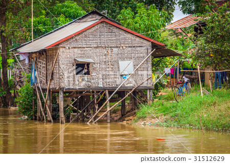Typical House on the Tonle sap lake,Cambodia. Typical House on the Tonle sap lake,Cambodia. 31512629